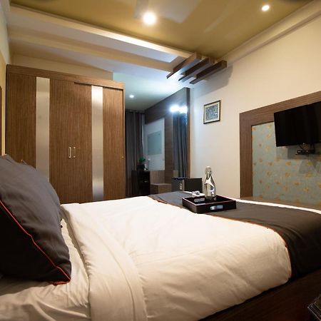 Super Collection O Golden Avenue Hotel Thiruvananthapuram Bagian luar foto