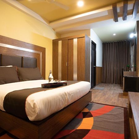 Super Collection O Golden Avenue Hotel Thiruvananthapuram Bagian luar foto